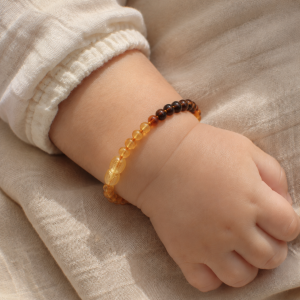 Alternative view of Barnsteen Kinderarmband –  Triple Color  14 cm